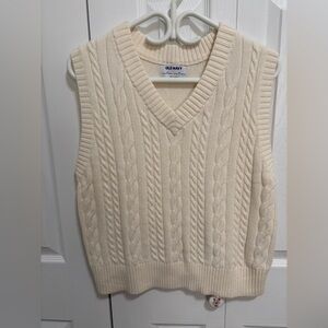 Old Navy Women's V-Neck Cable Knit Sweater Vest - Cream NWOT